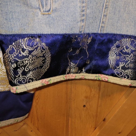 Vintage Newport News Jeanology Jacket Size 14 Y2K Dragon FloralEmbroidered Denim - Picture 2 of 14